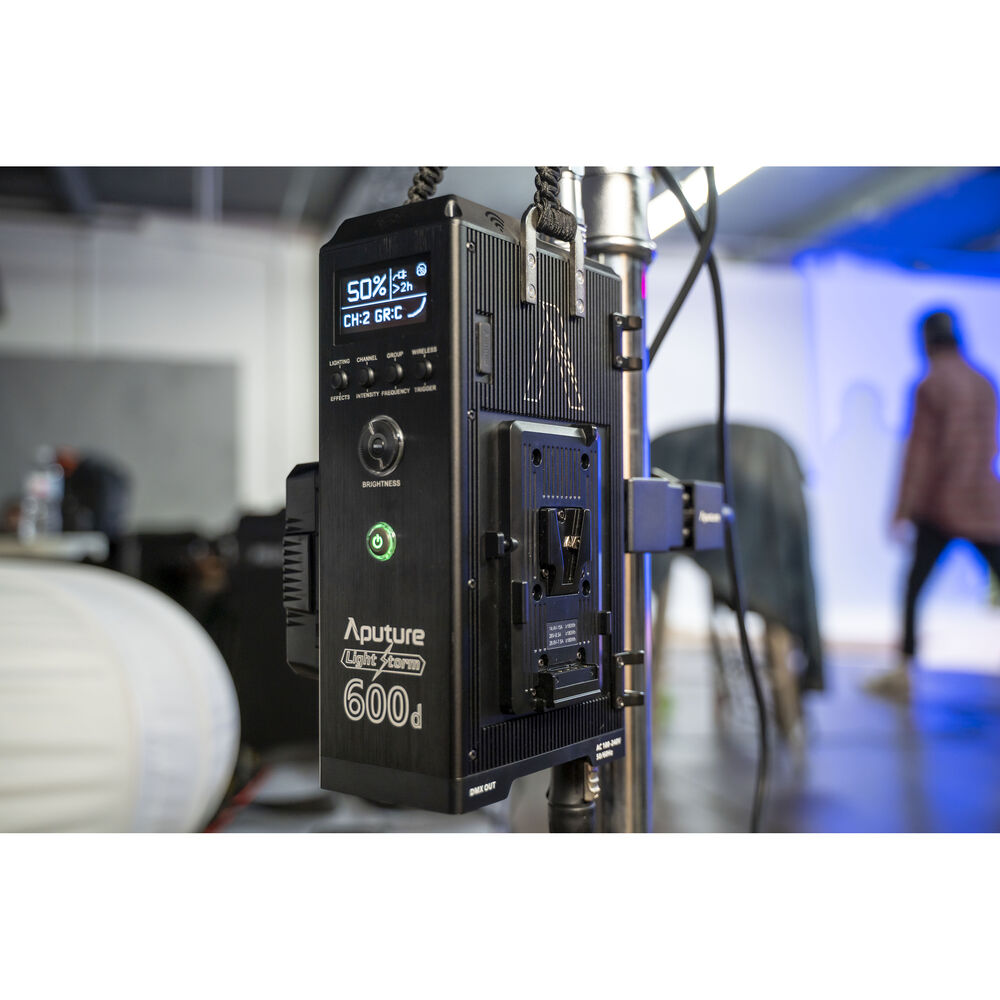 Aputure LS 600d Daylight LED Light (V-Mount) - 14